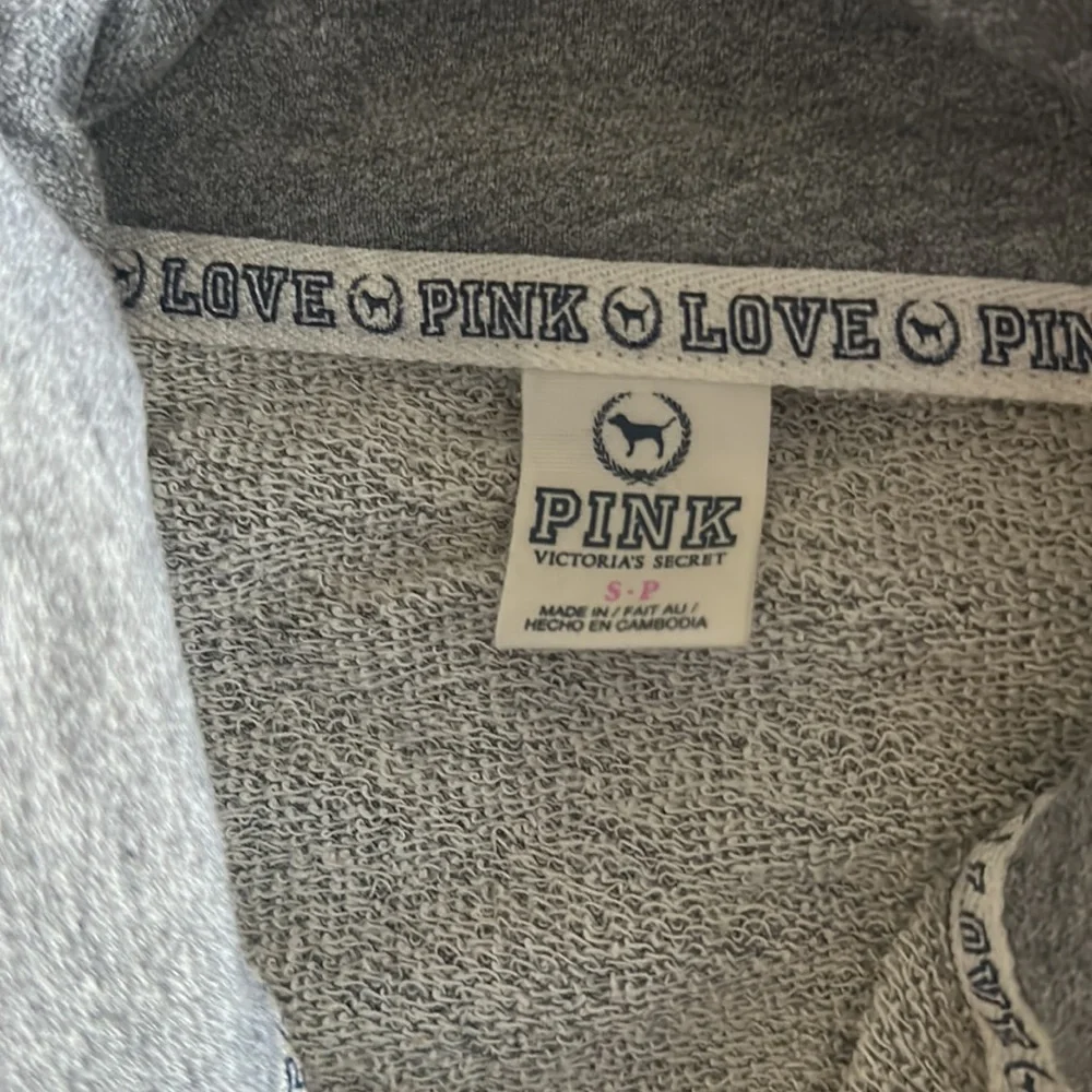Victoria Secret Pink pullover sweatshirt - Picture 4 of 5